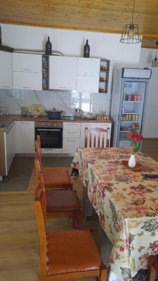 Bujtina Lugina E Vjoses Villa Permet Luaran gambar