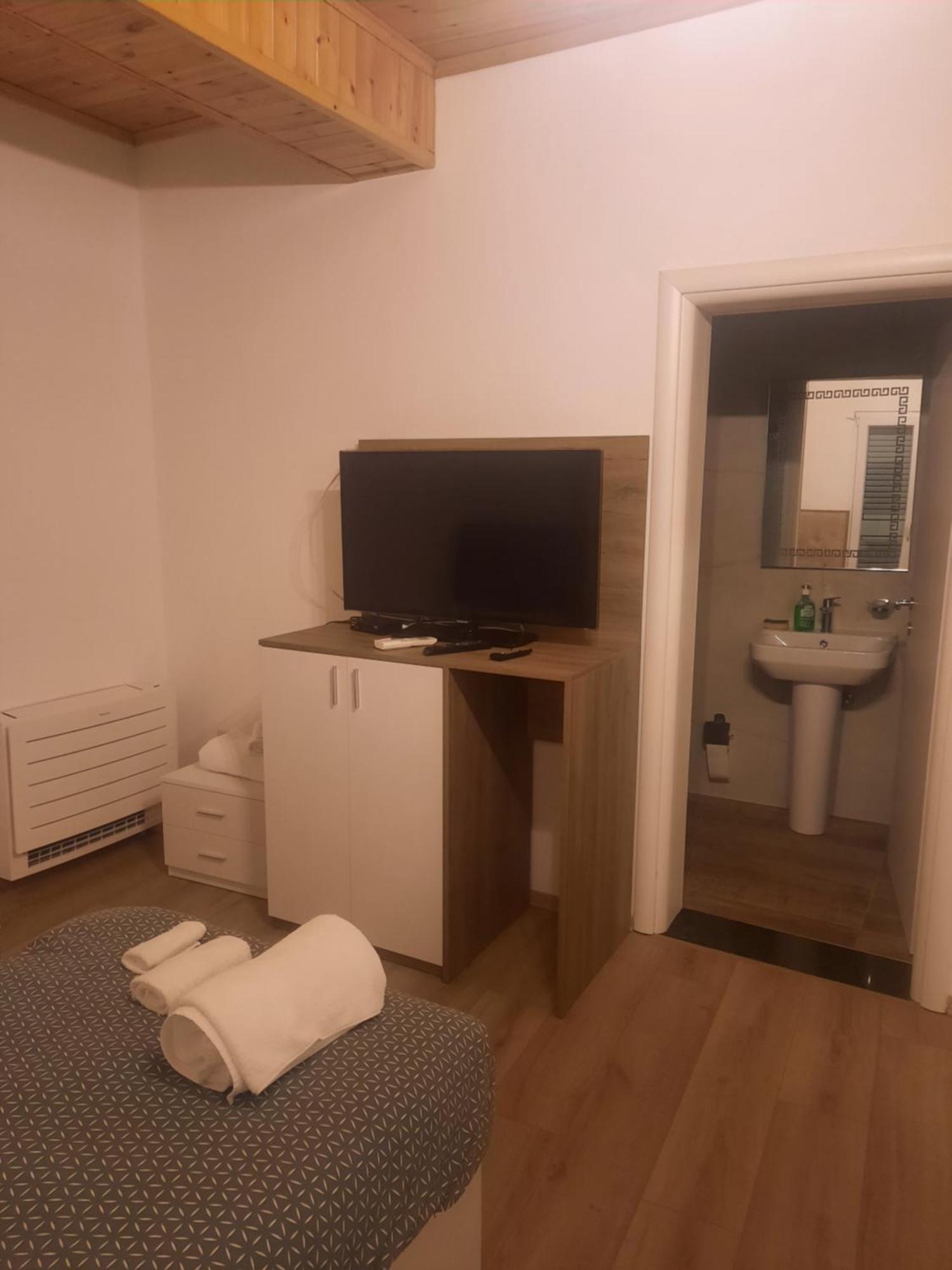 Bujtina Lugina E Vjoses Villa Permet Luaran gambar